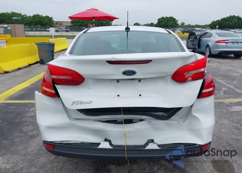 2017 Ford Focus S из США, поврежденный, VIN 1FADP3E23HL221360